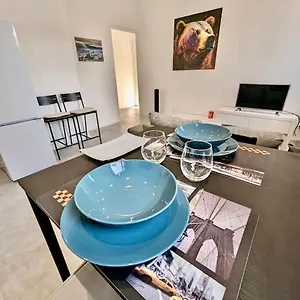 Magnifique T2 Refait A Neuf - Calme & Equipe Avec Parking Appartement Grenoble